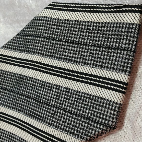 Umo Lorenzo 100% Silk Tie Handmade Italy - Picture 3 of 8